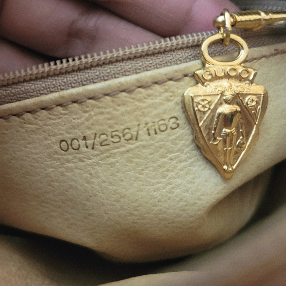 Gucci Micro GG Crossbody - Picture 10 of 16